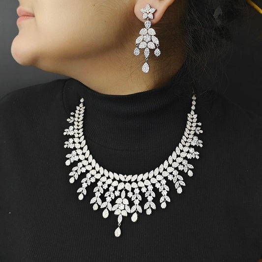 Kim neckline set