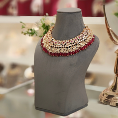 Aarvi Polki Necklace Set (Marron)