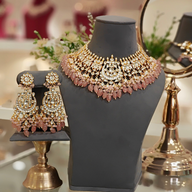 Araavat Paachi Kundan Set Peach