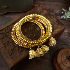 Meera Bangles