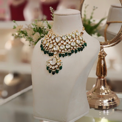 Ananya Kundan Necklace Set