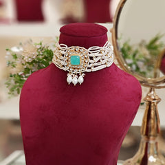 Mukta Paachi Kundan Set