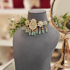 Harshi Paachi Kundan Set