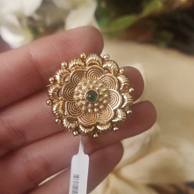 Aksa Antique Gold Ring
