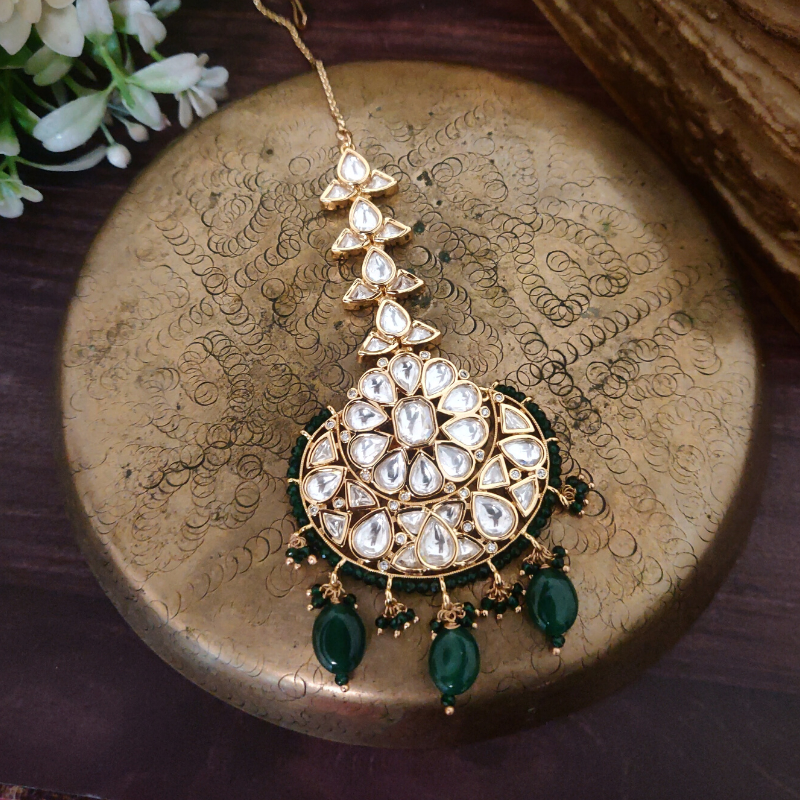 Zaira Polki Tikka green