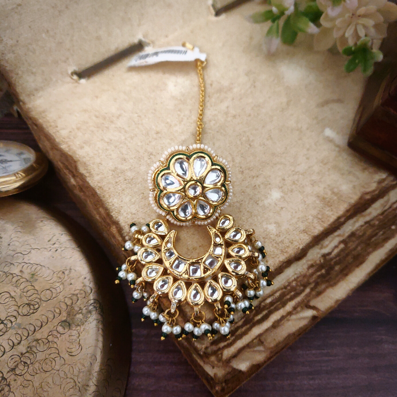 Revaa Polki Borla Tikka