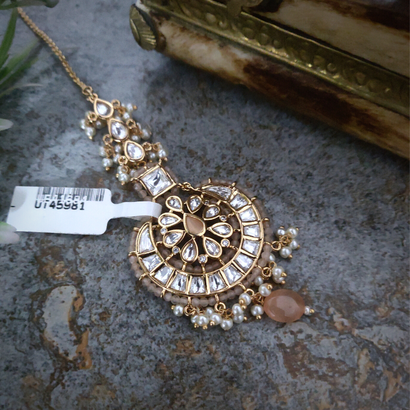 Revathi Polki Maangtikka (Peach)