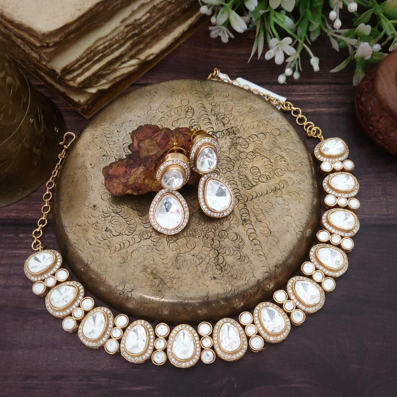 Vinayak Polki Neckline Set