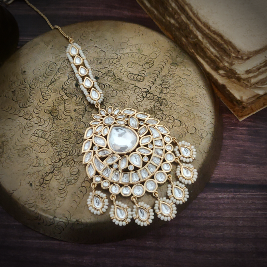 Aprajita Polki Tikka