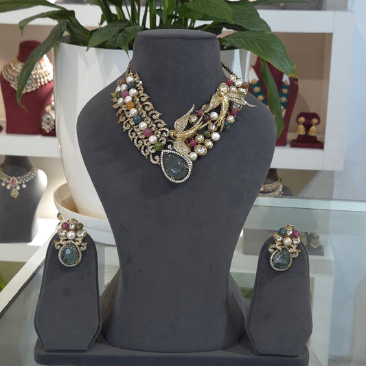 Vaitarni designer set