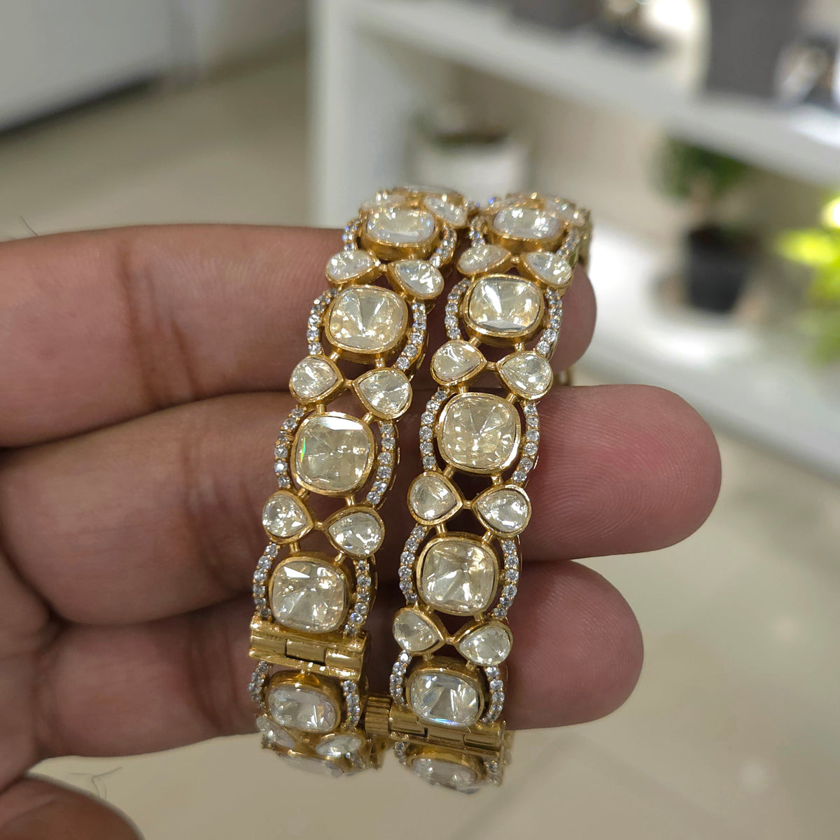 Rimjhim moissanite Polki bangle