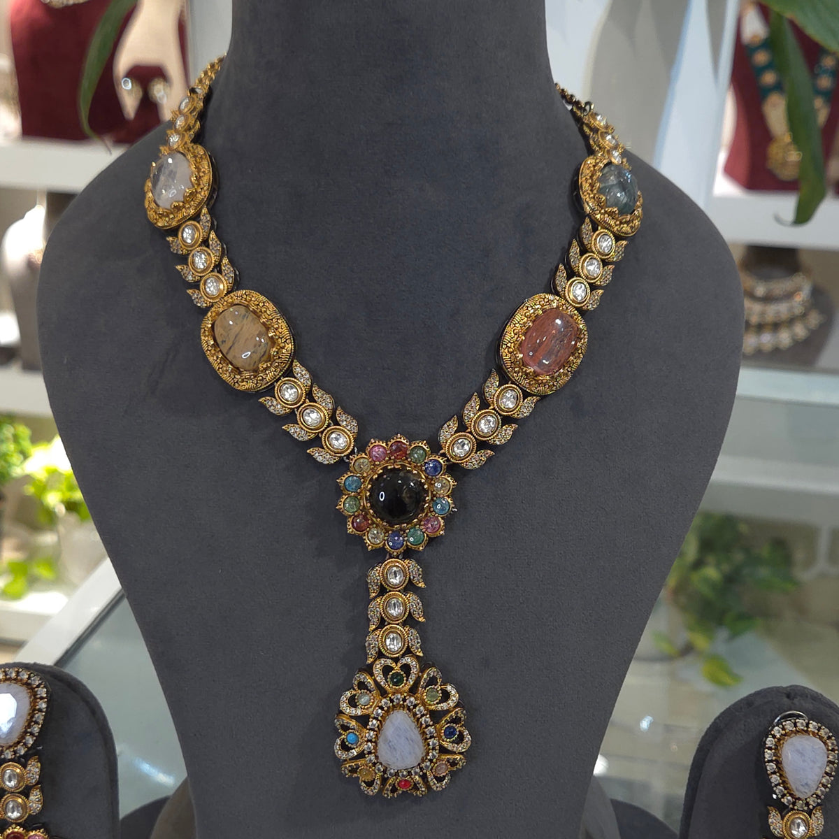 Maya designer set