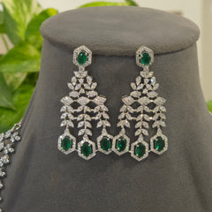 Zoya Ad necklace set
