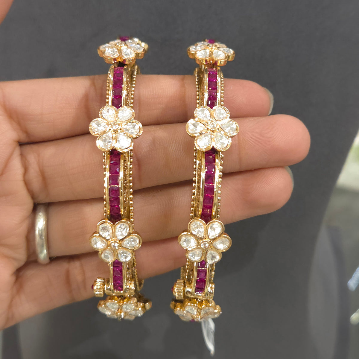 Saman antique polki bangles