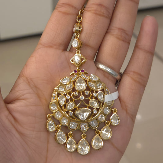 Kanu moissanite polki maangtikka