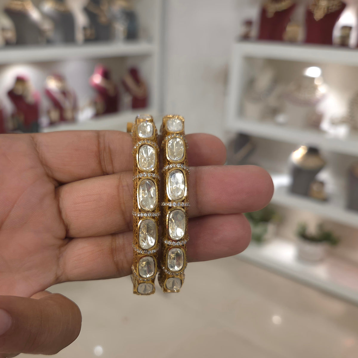 Mannat moissanite Polki bangle