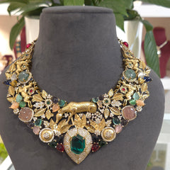 Vantara designer necklace set