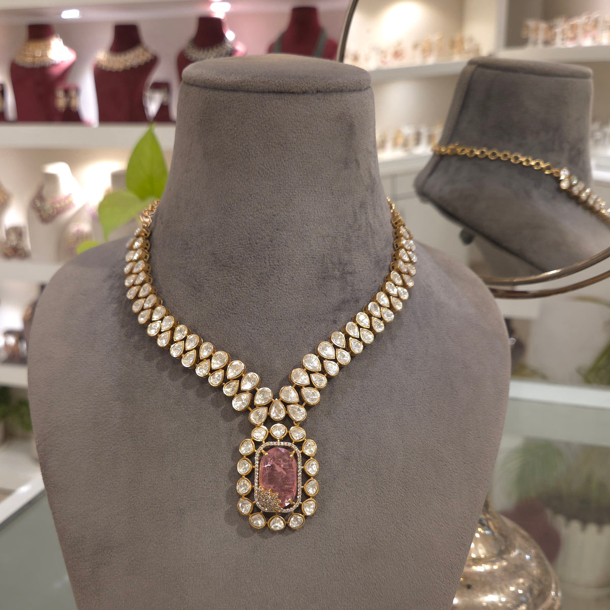 Anikaa Moissanite polki Set