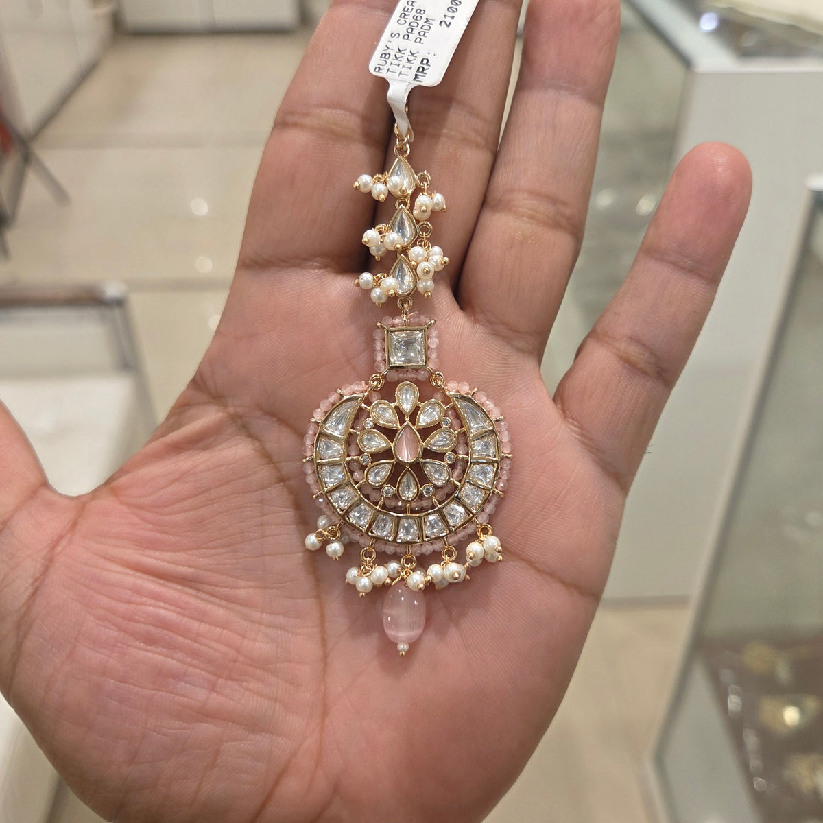 Kritika Polki Maangtikka