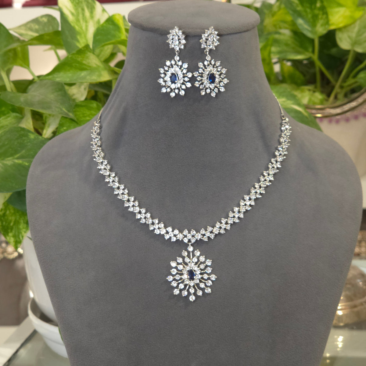 Rahima Ad necklace set