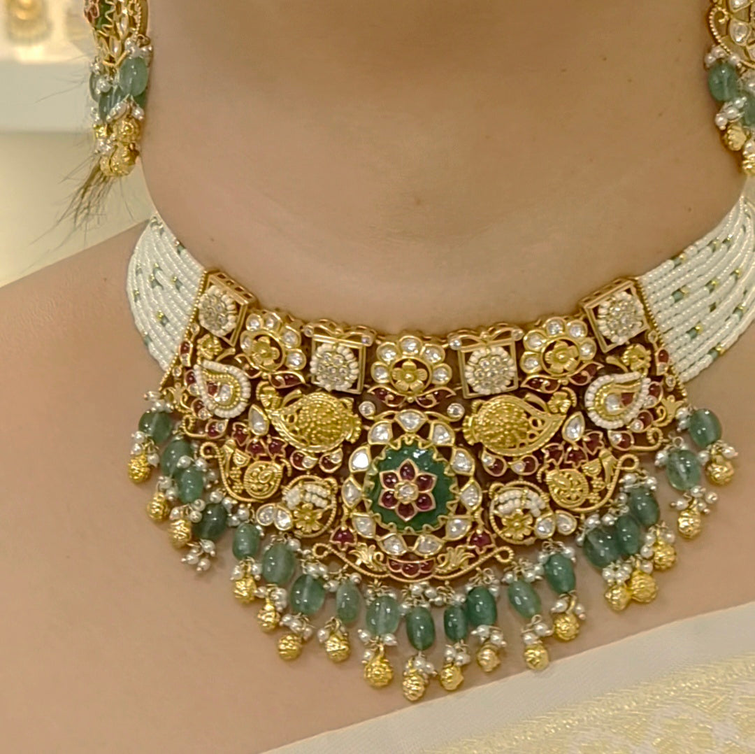 Vedika golden polki set