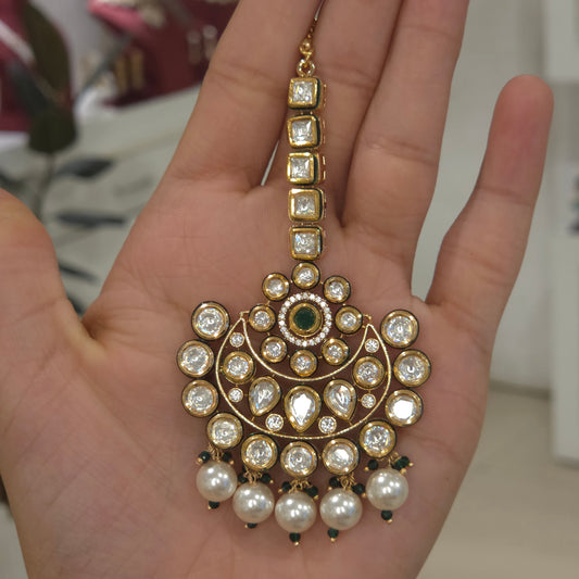 Kundan polki maangtikka