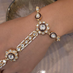 Kamika kundan Hathphool