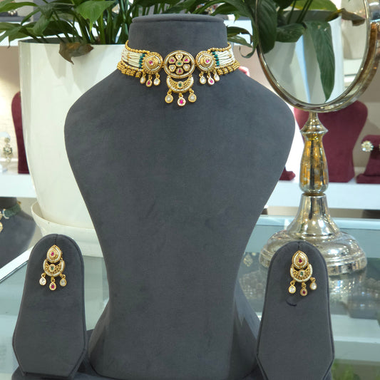 Charu Choker set