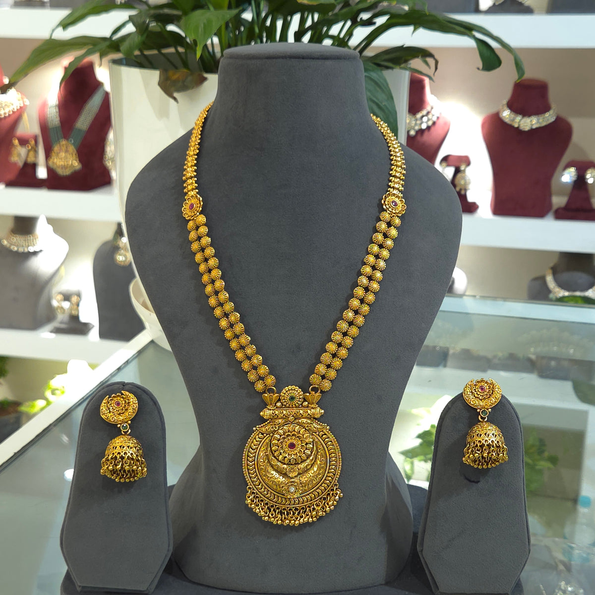 Vivaah Antique golden set