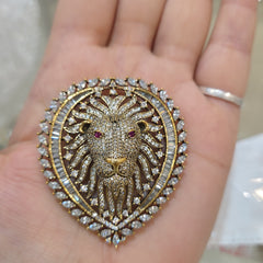 The king a.d brooch