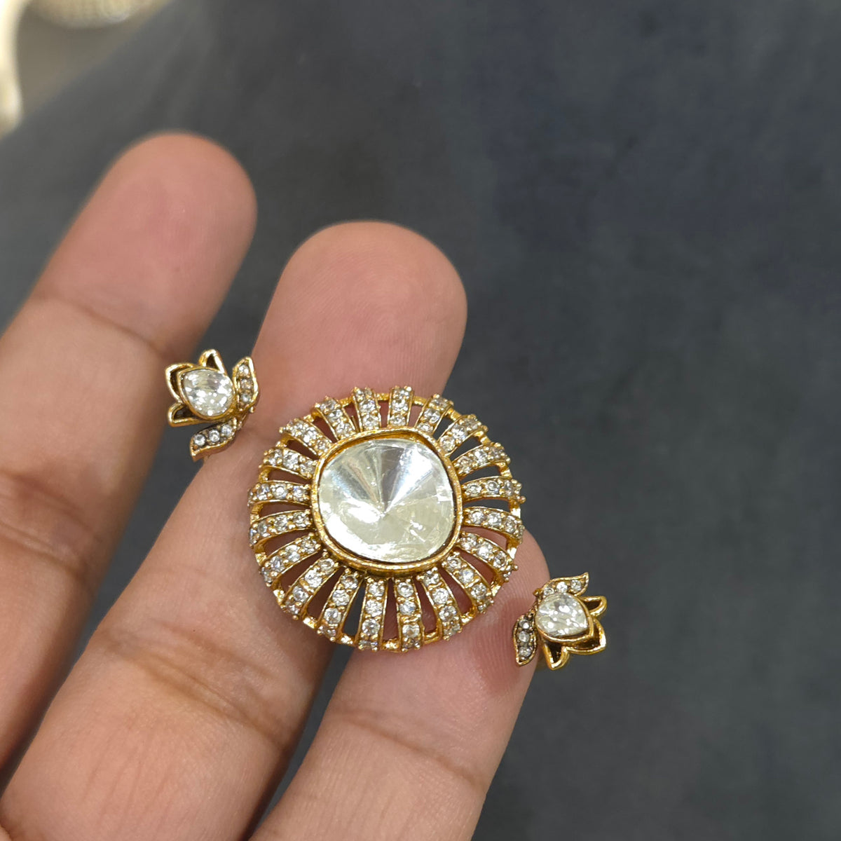 Hema double finger ring