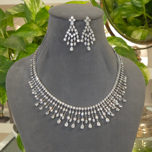 Simi Ad necklace set