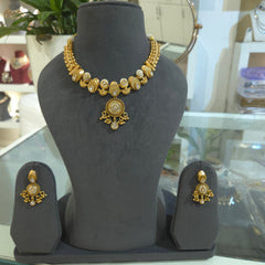Anukriti necklace Golden set