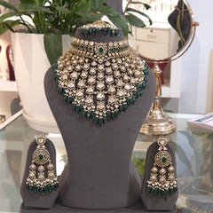 Kavneet victorian polki bridal set