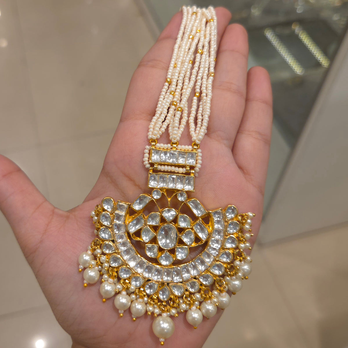 Ruchika Paachi Kundan Tikka