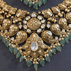 Naveli Antique gold set