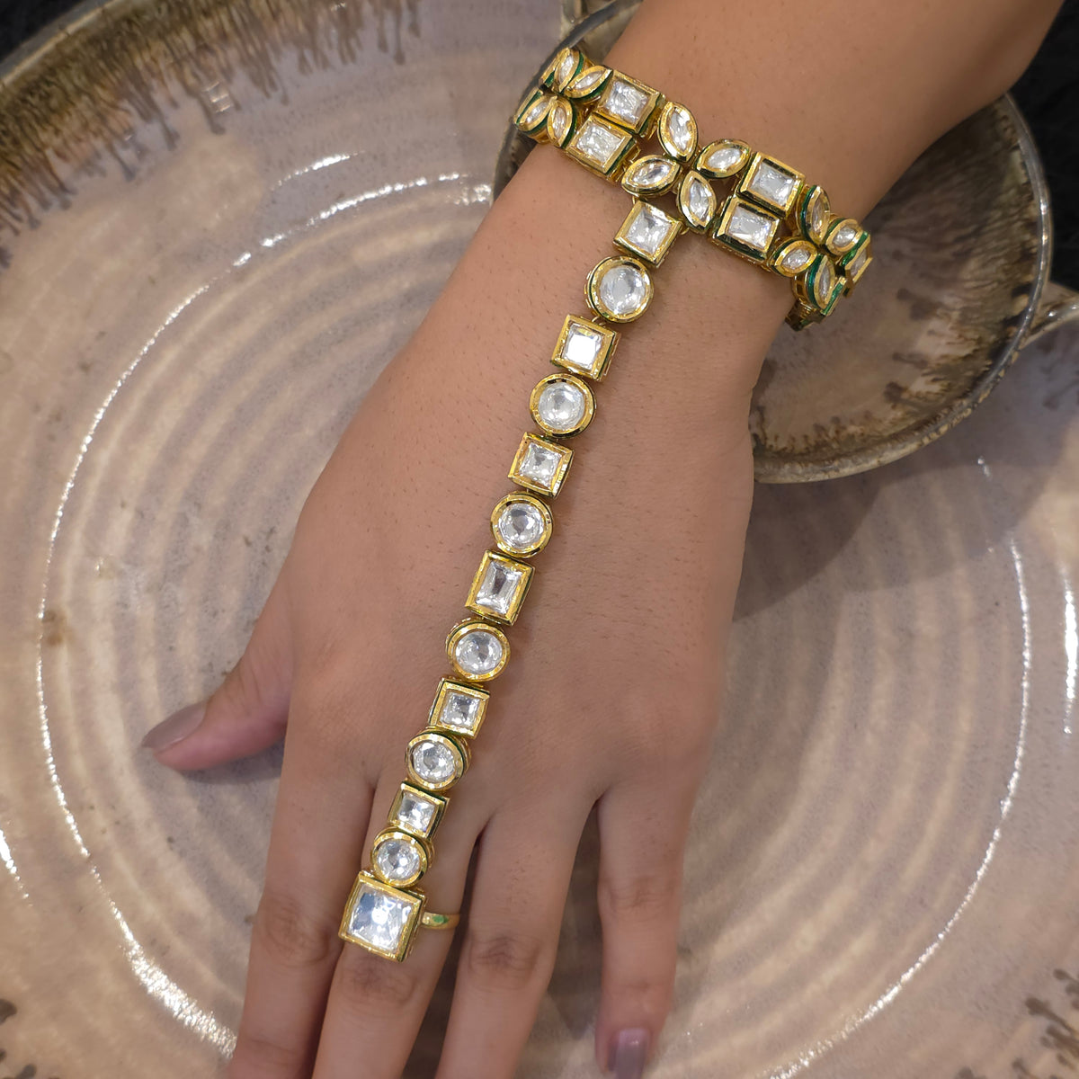 Alokik kundan Hathphool