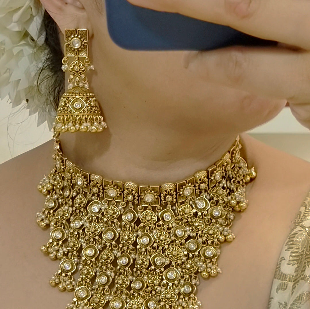 Mithali antique golden choker