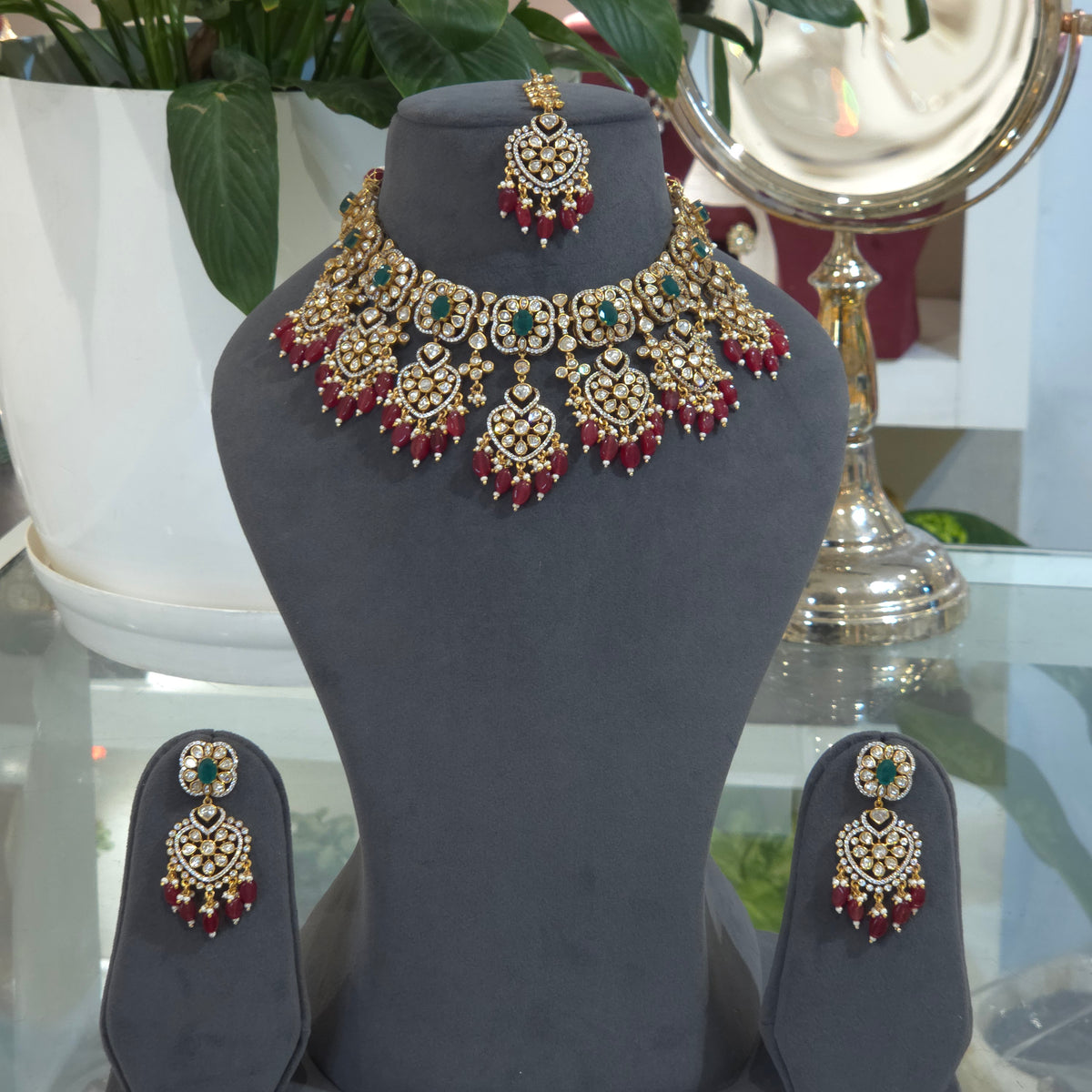 Mumtaz polki necklace set