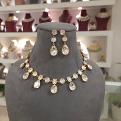 Nyra moissanite choker