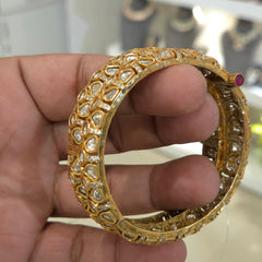 Charu Polki bangle