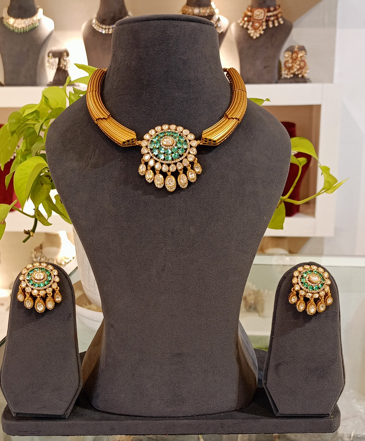 Raha moissanite polki set