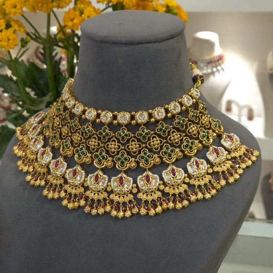 Malini golden polki set