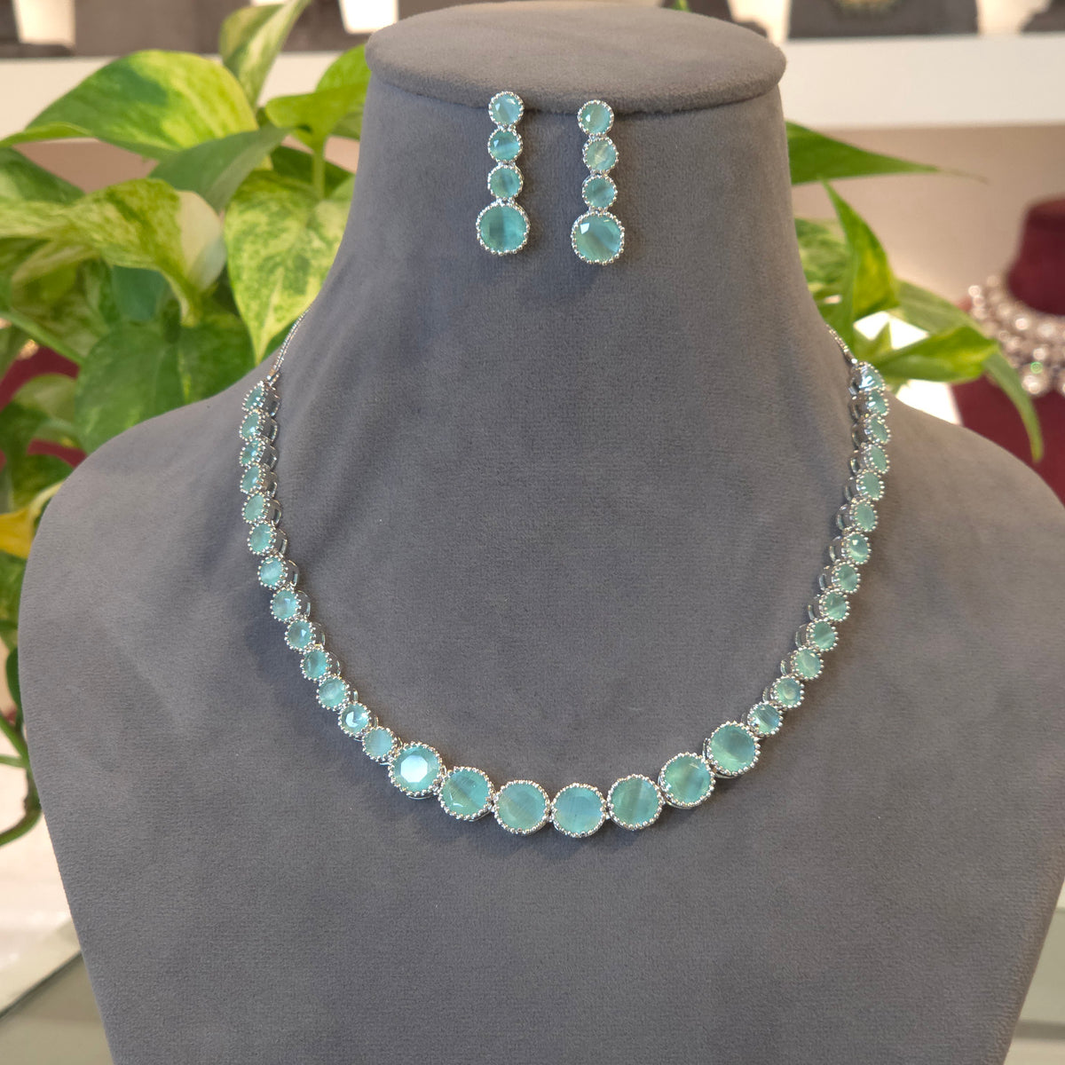 Harish Ad necklace set
