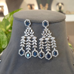 Zoya Ad necklace set