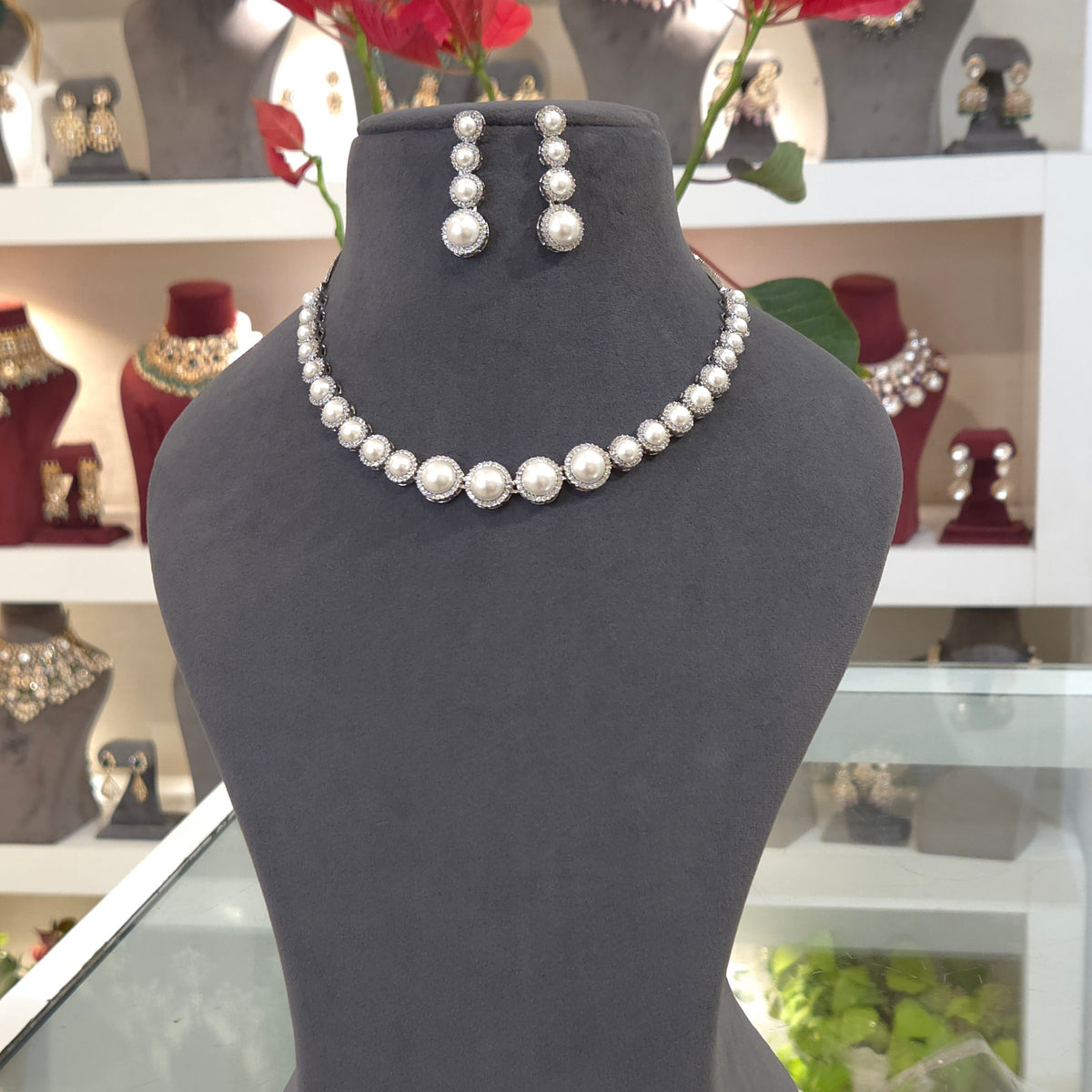 Ishika A.D necklace set