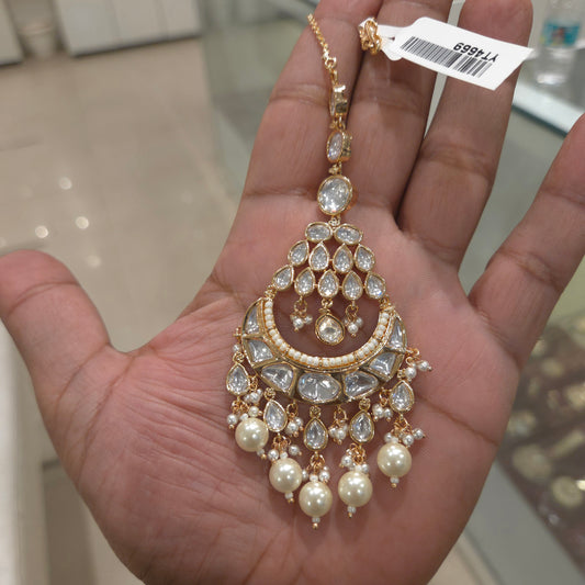 Yashvi Polki Maangtikka