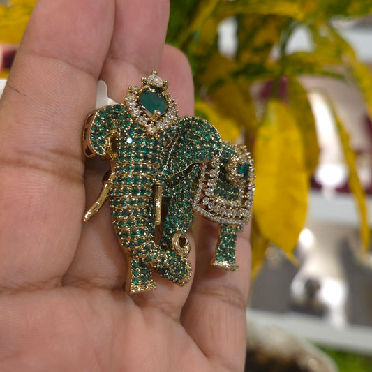 Royal Giri cz brooch