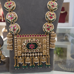 Nadia antique golden set