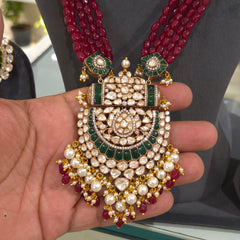 Ankahi pendent set